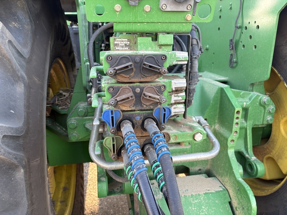 2012 John Deere 9560R Tractor 4WD