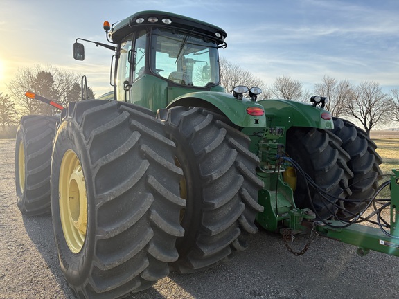 2012 John Deere 9560R Tractor 4WD