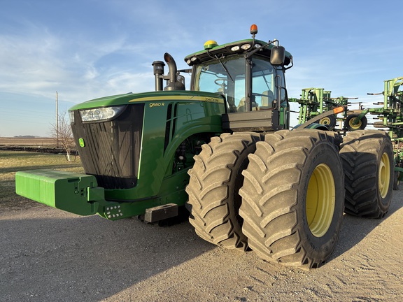 2012 John Deere 9560R Tractor 4WD
