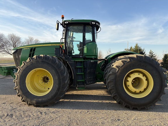2012 John Deere 9560R Tractor 4WD