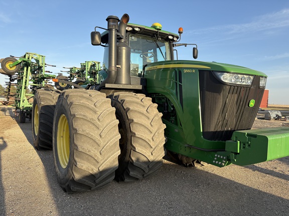 2012 John Deere 9560R Tractor 4WD