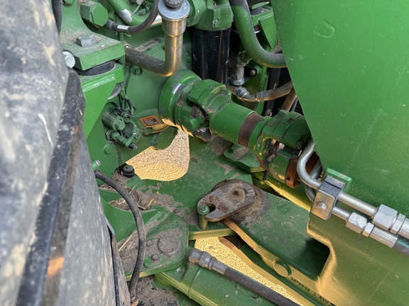 2012 John Deere 9560R Tractor 4WD