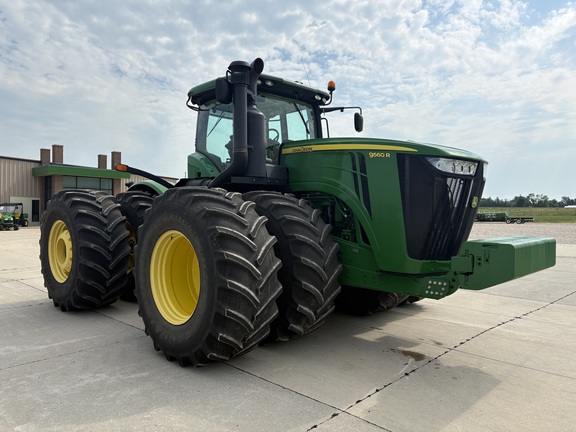 2012 John Deere 9560R Tractor 4WD