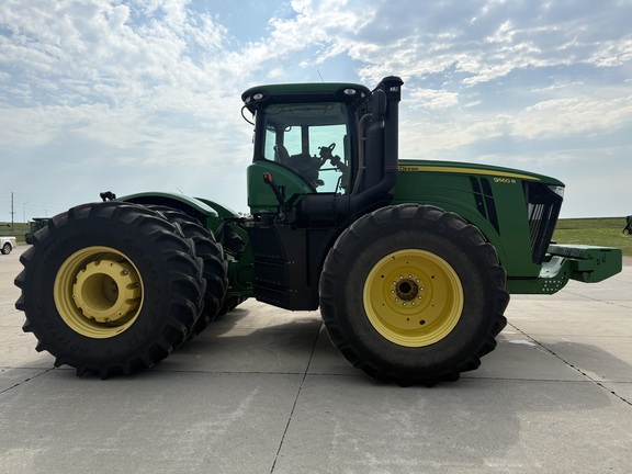 2012 John Deere 9560R Tractor 4WD