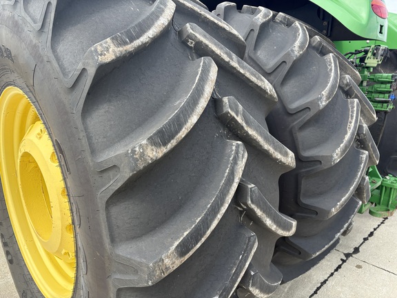 2012 John Deere 9560R Tractor 4WD