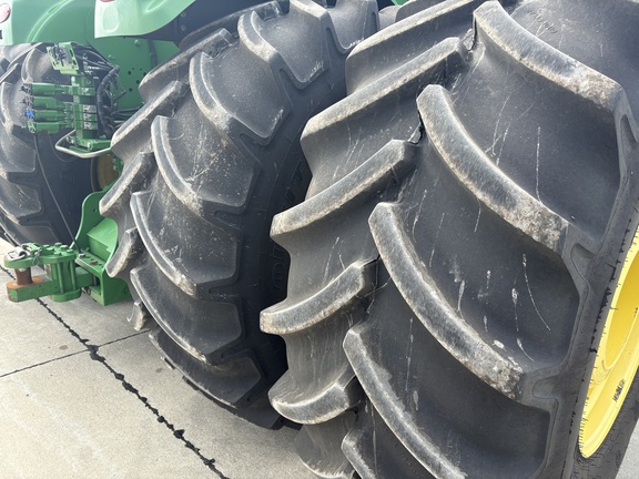 2012 John Deere 9560R Tractor 4WD