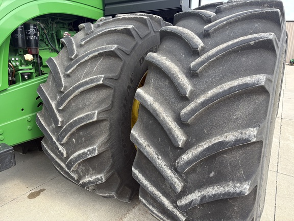 2012 John Deere 9560R Tractor 4WD