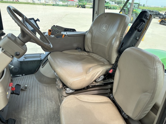 2012 John Deere 9560R Tractor 4WD