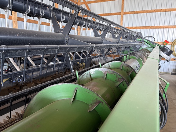 2004 John Deere 630F Header Combine
