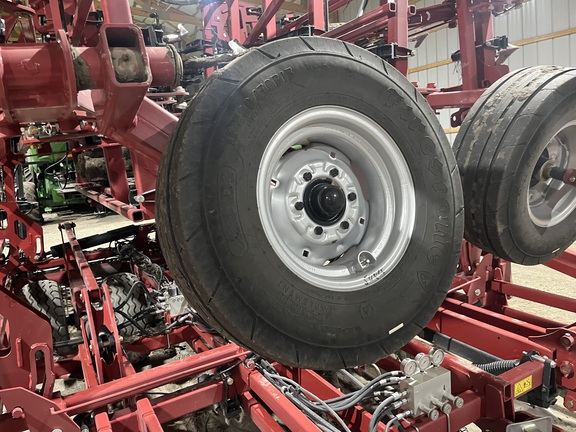 2024 Case IH Tigermate 255 Field Cultivator
