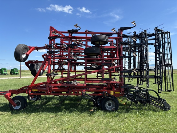 2024 Case IH Tigermate 255 Field Cultivator