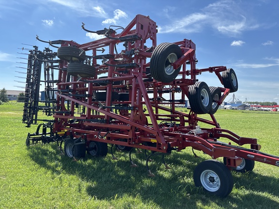2024 Case IH Tigermate 255 Field Cultivator