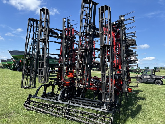 2024 Case IH Tigermate 255 Field Cultivator