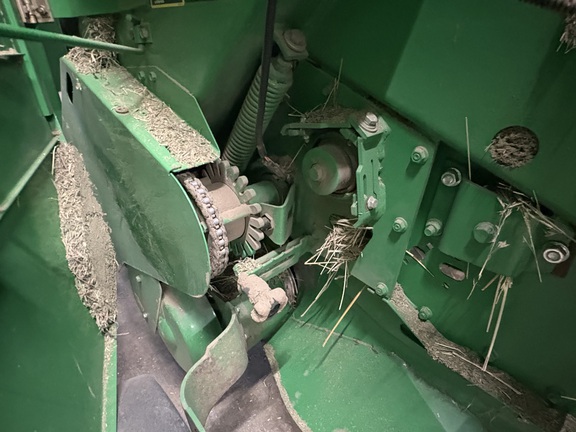 2012 John Deere 568 Baler/Round