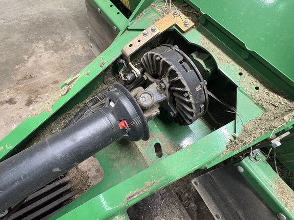 2012 John Deere 568 Baler/Round