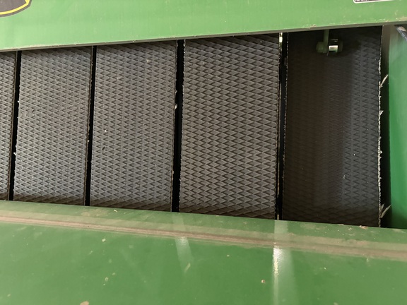 2012 John Deere 568 Baler/Round