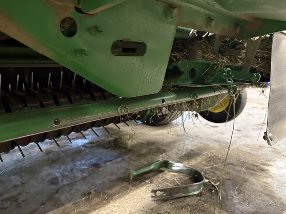 2012 John Deere 568 Baler/Round