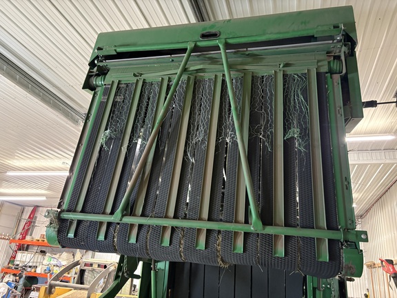 2012 John Deere 568 Baler/Round