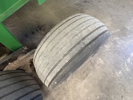 2012 John Deere 568 Baler/Round