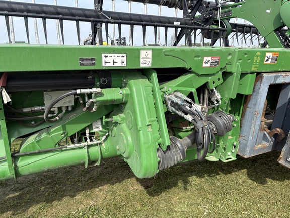 2023 John Deere RD40F Header Combine