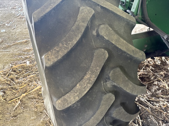 2012 John Deere S670 Combine