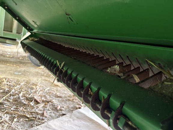 2012 John Deere S670 Combine