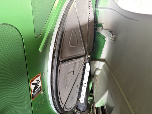 2012 John Deere S670 Combine