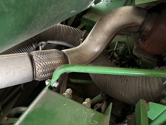 2012 John Deere S670 Combine