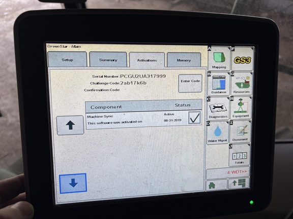 2012 John Deere S670 Combine