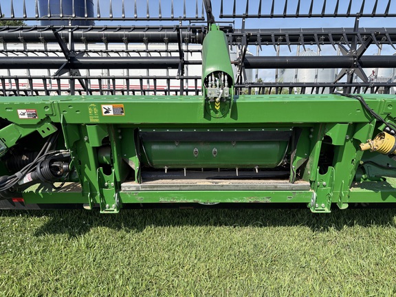 2023 John Deere RD40F Header Combine