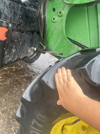 2013 John Deere 6125R Tractor