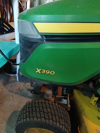 2017 John Deere X390 Garden Tractor
