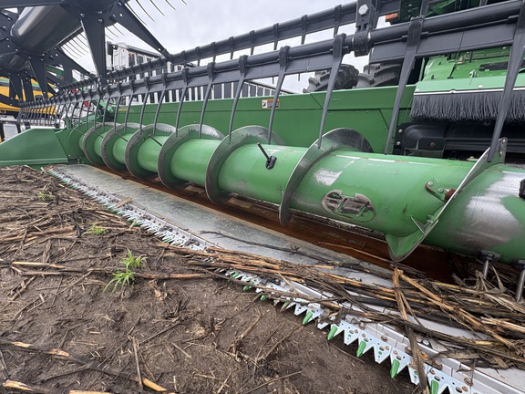 2018 John Deere 635F Header Combine