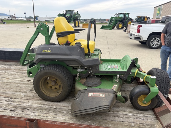 2019 John Deere Z720E Mower/Zero Turn