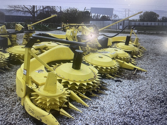 2024 John Deere 770 Header Forage