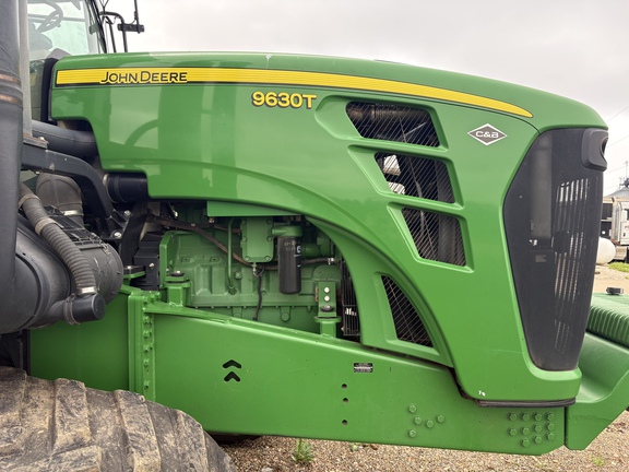 2011 John Deere 9630T Tractor Rubber Track