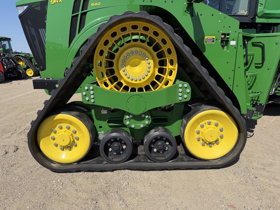 2023 John Deere 9RX 640 Tractor Rubber Track