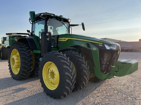 2023 John Deere 8R 370 Tractor