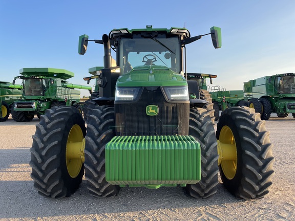 2023 John Deere 8R 370 Tractor