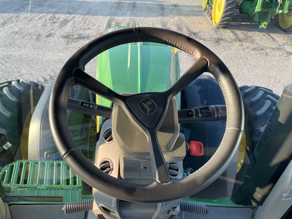 2023 John Deere 8R 370 Tractor