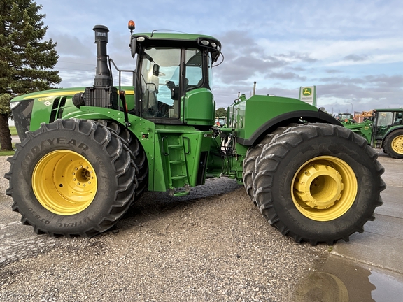 2016 John Deere 9570R Tractor 4WD