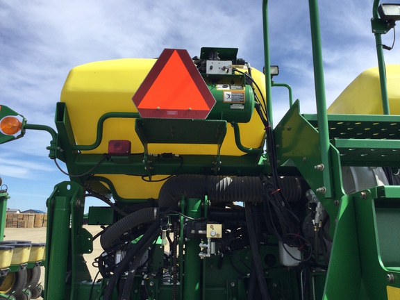 2013 John Deere 1770NT CCS Planter