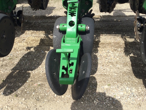 2013 John Deere 1770NT CCS Planter