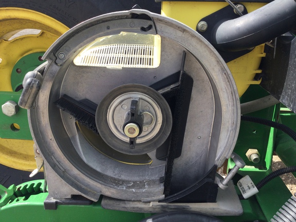 2013 John Deere 1770NT CCS Planter