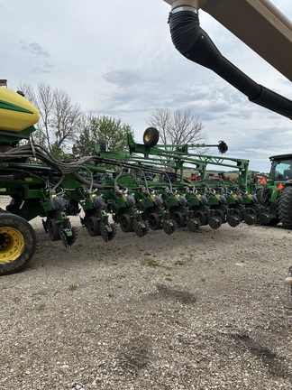 2018 John Deere DB60 Planter