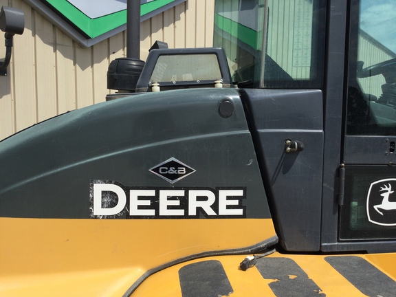 2017 John Deere 324K Compact Utility Loader