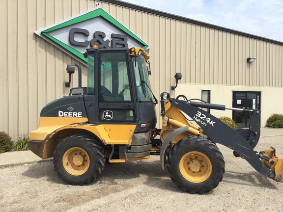 2017 John Deere 324K Compact Utility Loader