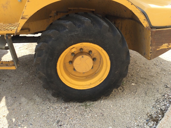 2017 John Deere 324K Compact Utility Loader