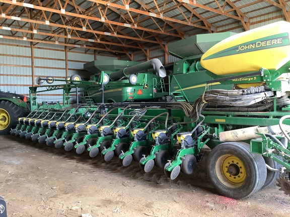 2015 John Deere DB90 Planter