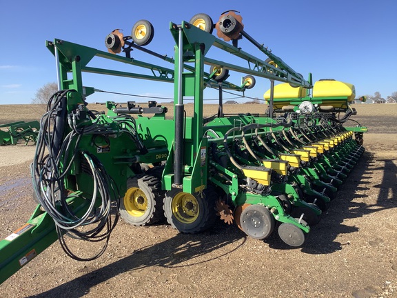 2015 John Deere DB90 Planter